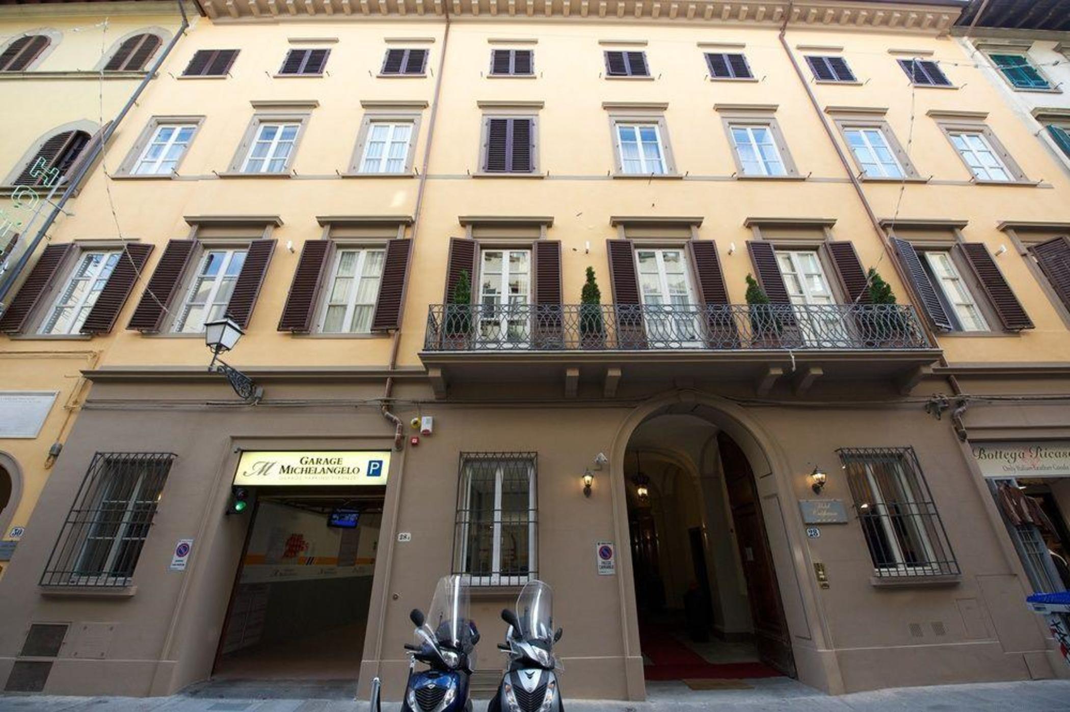 California 4* Florença