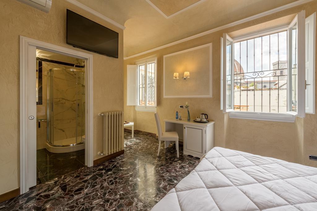 California 4* Florença